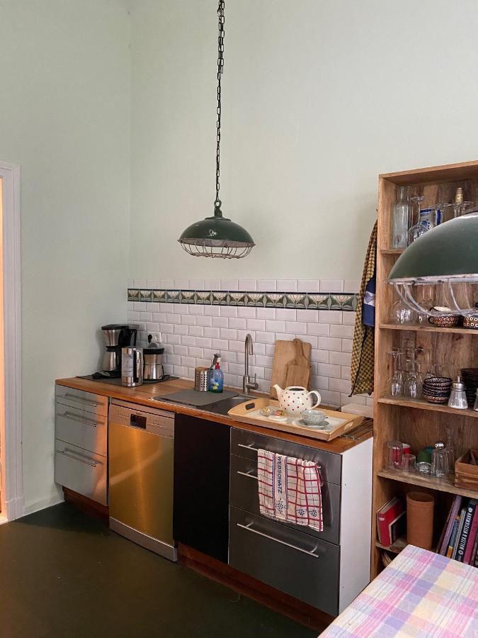 Fewo Gruene Mommsenstrasse - Bei Becker Klingeln Appartement Berlijn Buitenkant foto