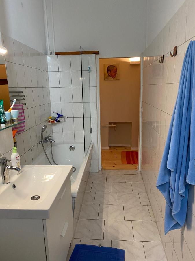 Fewo Gruene Mommsenstrasse - Bei Becker Klingeln Appartement Berlijn Buitenkant foto